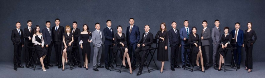 20220206/61ffb3a213452.jpg 博菲克家具廠管理層合影.jpg