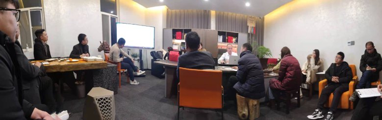 20220216/620d198b5f0f5.jpg 博菲克家具廠(chǎng)會(huì)議銷(xiāo)售部主管發(fā)言.jpg